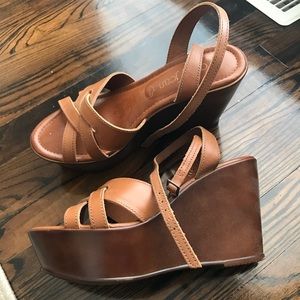 Cathy Jean leather wedges